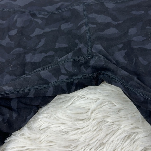 Lululemon Align Crop *21" Sequoia Camo Print Deep Coal Black - Picture 3 of 6